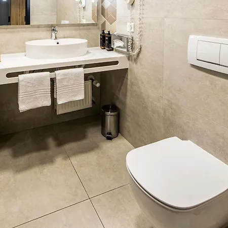 Mercure Centrum Hotel 4*