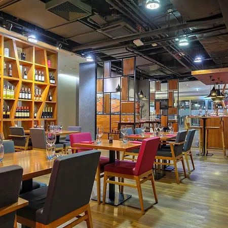 Mercure Centrum Hotel 4*