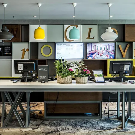 メルキュール セントラム 4*