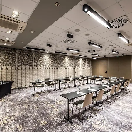 Mercure Centrum Hotel