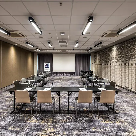 Ξενοδοχείο Mercure Centrum 4*