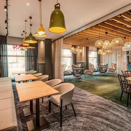 Mercure Centrum Hotel 4*