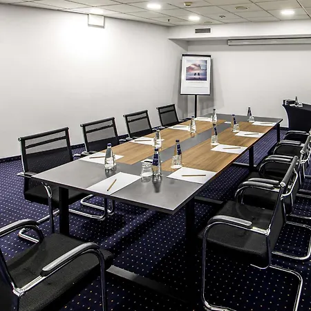 Отель Mercure Centrum 4*