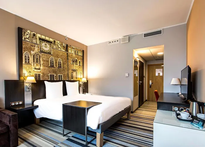 Отель Mercure Centrum 4*